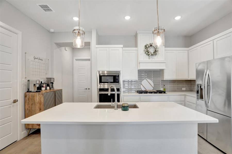 Property photo for 3548 Golden Bell Court, Heath, TX