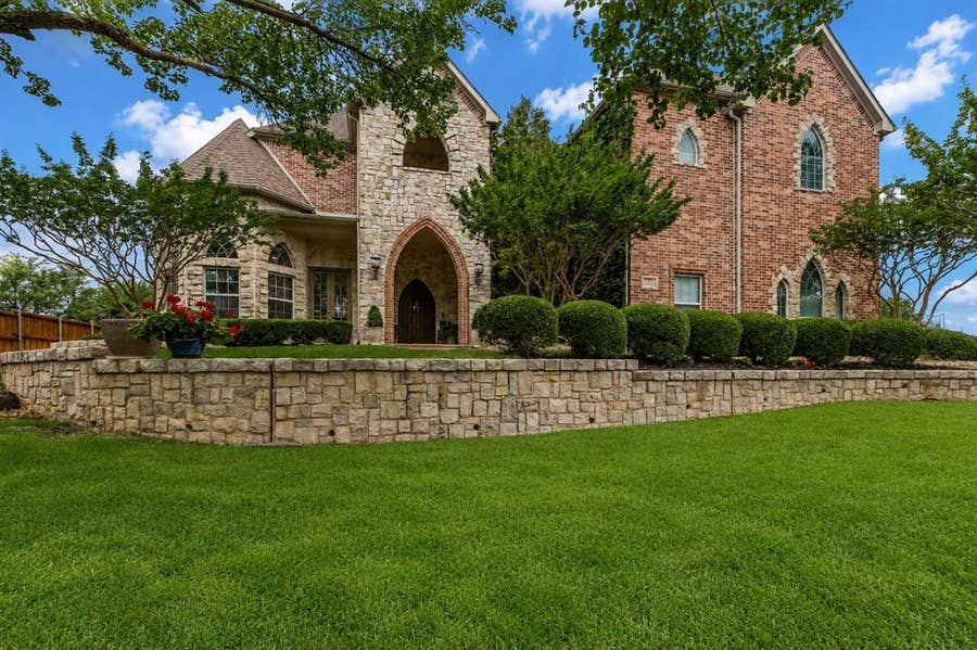 Property photo for 33 Lochleven, Richardson, TX