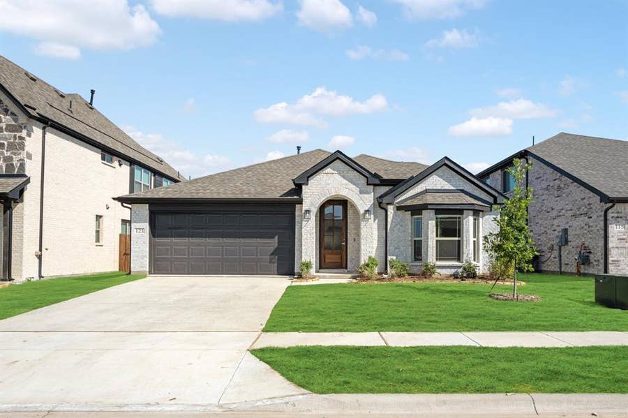 Property photo for 121 Winterwood Drive, Lavon, TX