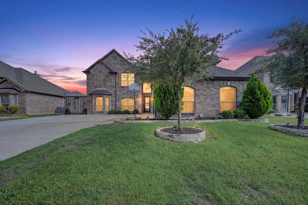 2832 Sendero, Grand Prairie, TX 75054 2832 Sendero, Grand Prairie, TX 75054