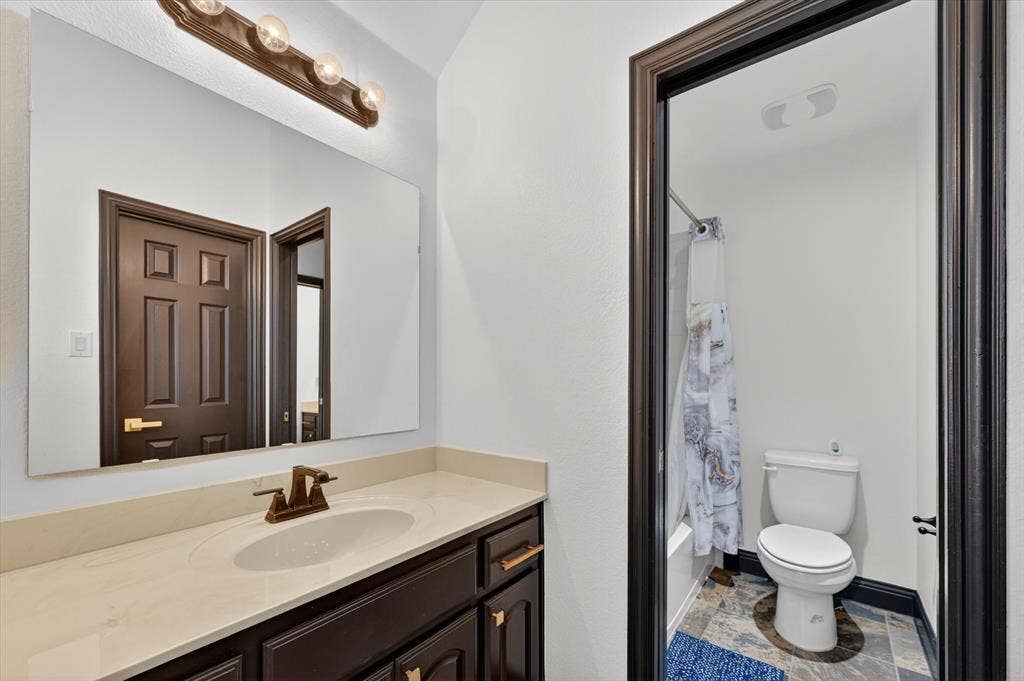 2832 Sendero, Grand Prairie, TX 75054 2832 Sendero, Grand Prairie, TX 75054