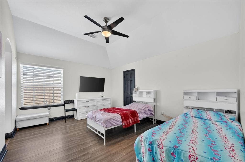2832 Sendero, Grand Prairie, TX 75054 2832 Sendero, Grand Prairie, TX 75054