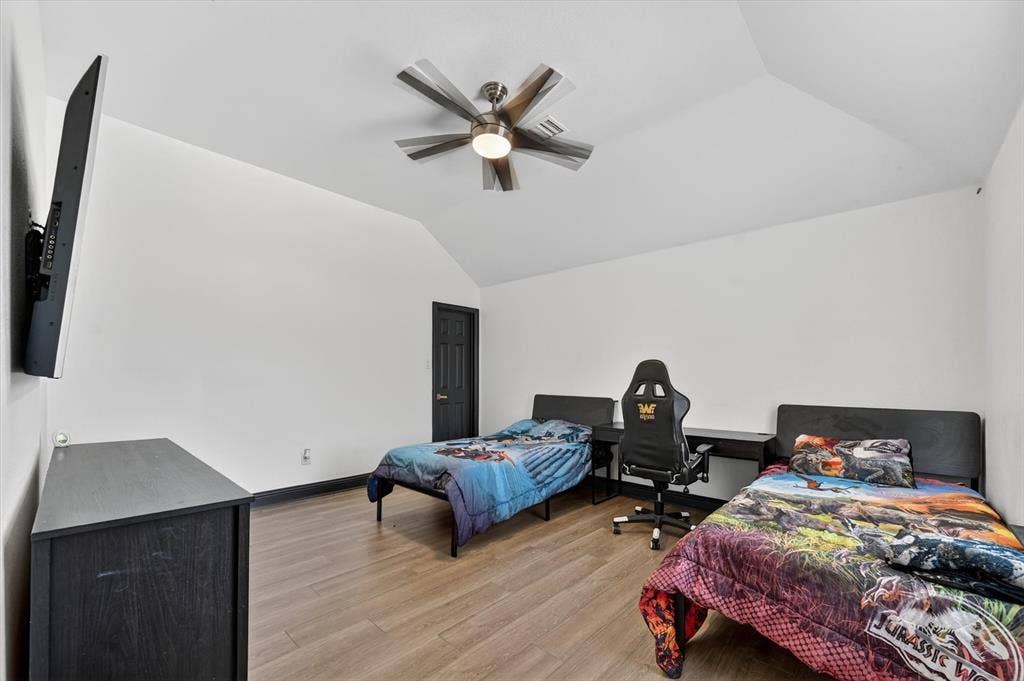 2832 Sendero, Grand Prairie, TX 75054 2832 Sendero, Grand Prairie, TX 75054
