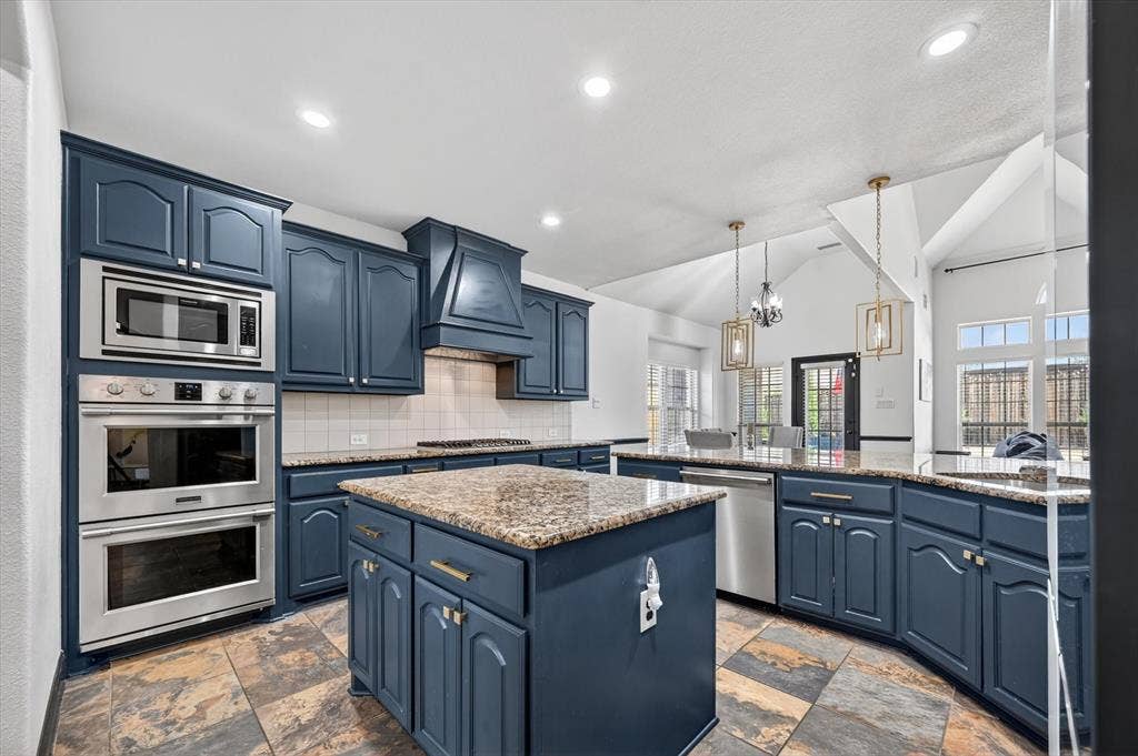 2832 Sendero, Grand Prairie, TX 75054 2832 Sendero, Grand Prairie, TX 75054