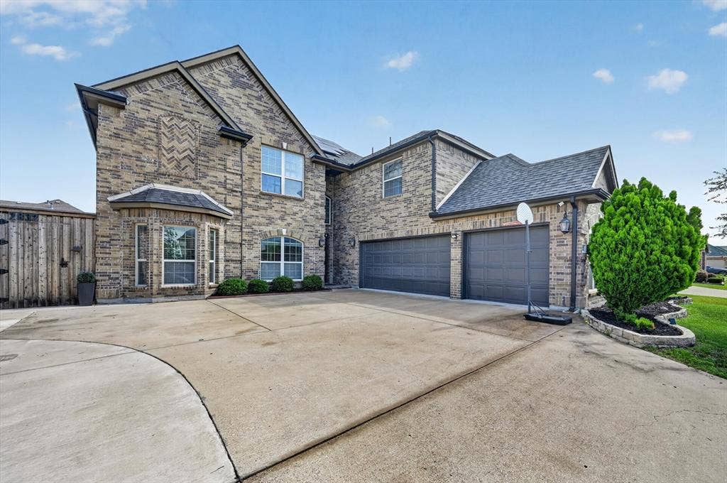 2832 Sendero, Grand Prairie, TX 75054 2832 Sendero, Grand Prairie, TX 75054