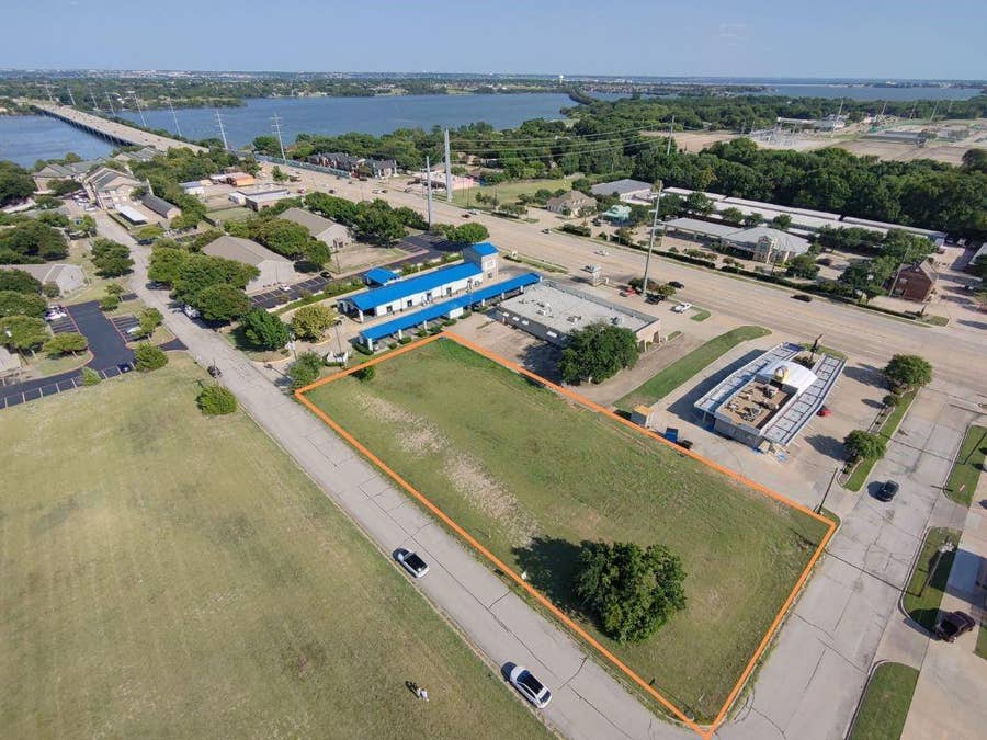 Property photo for 5310 Lakeview Parkway, Rowlett, TX