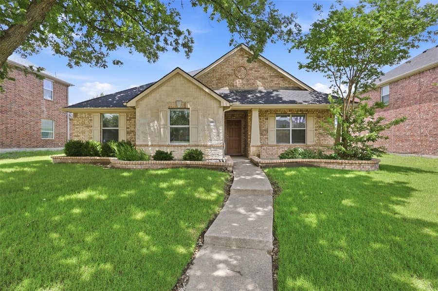 Property photo for 111 Shadybrook Drive, Wylie, TX