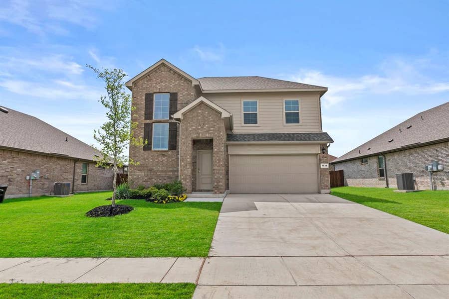 Property photo for 1936 Preakness Drive, Granbury, TX