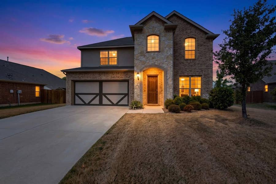 Property photo for 9608 Creekmere Drive, Denton, TX