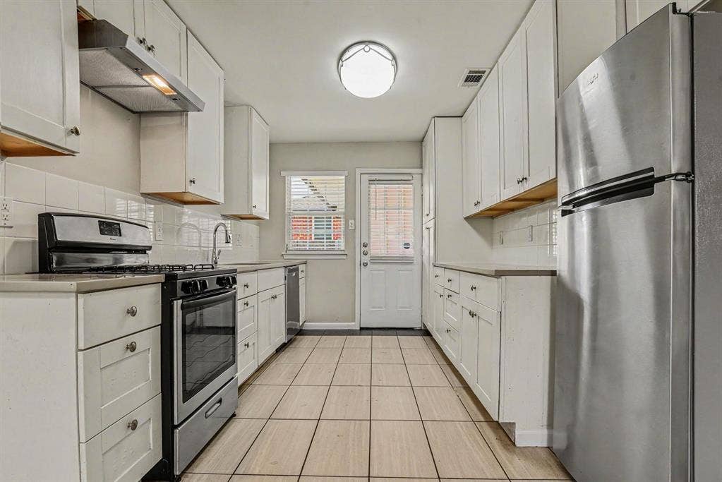 1125 Waweenoc Avenue, Dallas, TX 75216 1125 Waweenoc Avenue, Dallas, TX 75216