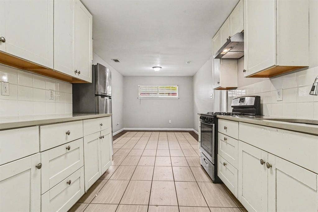 1125 Waweenoc Avenue, Dallas, TX 75216 1125 Waweenoc Avenue, Dallas, TX 75216