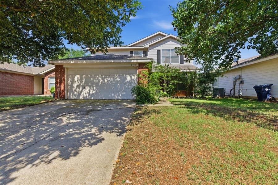 Property photo for 2313 Southway, Denton, TX