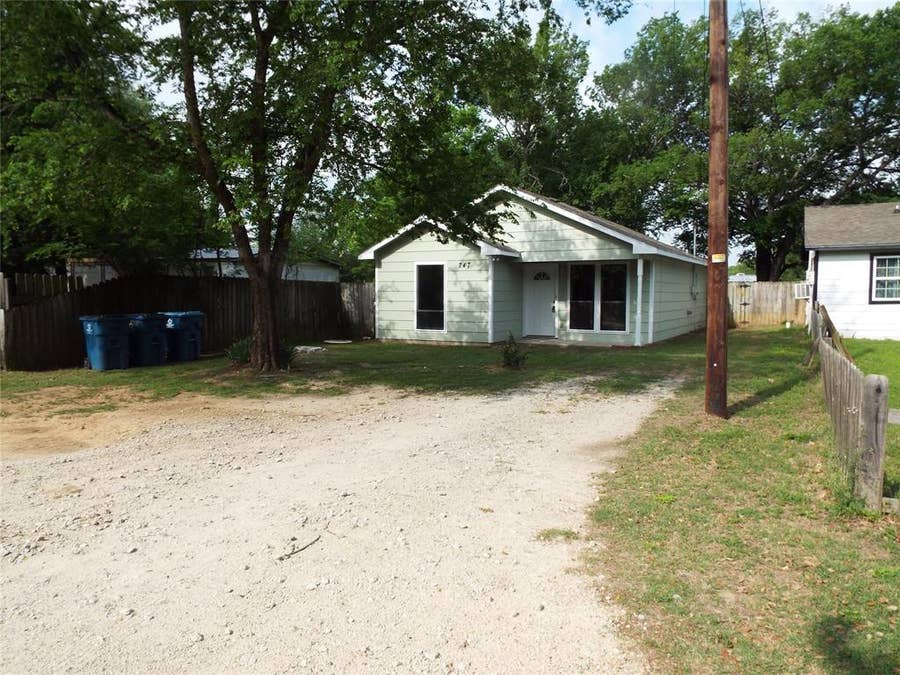 Property photo for 747 Luther Ln, Gun Barrel City, TX