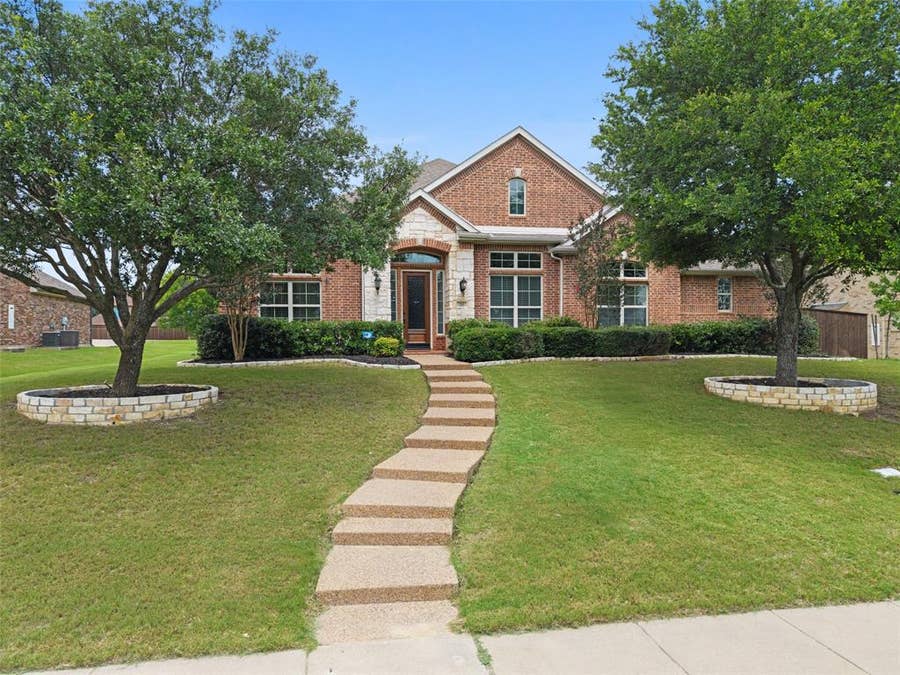 Property photo for 285 Talbot Lane, Sunnyvale, TX