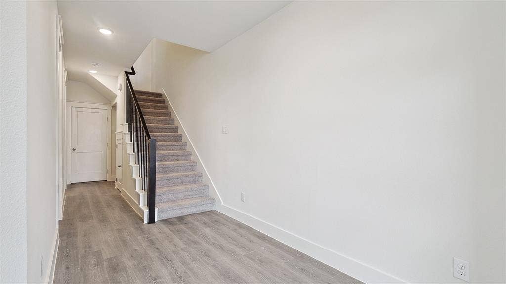 905 Meadowcrest Drive, Plano, TX 75075