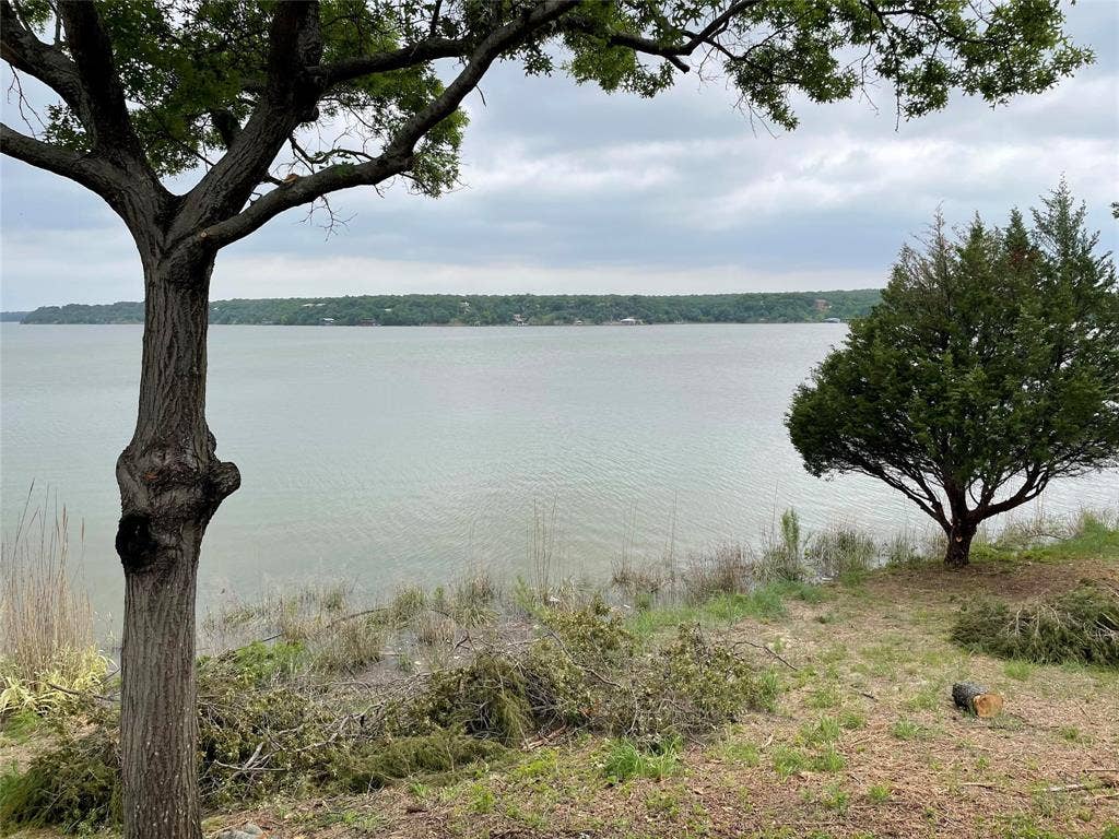 8505 Heron Drive, Fort Worth, TX 76108 8505 Heron Drive, Fort Worth, TX 76108
