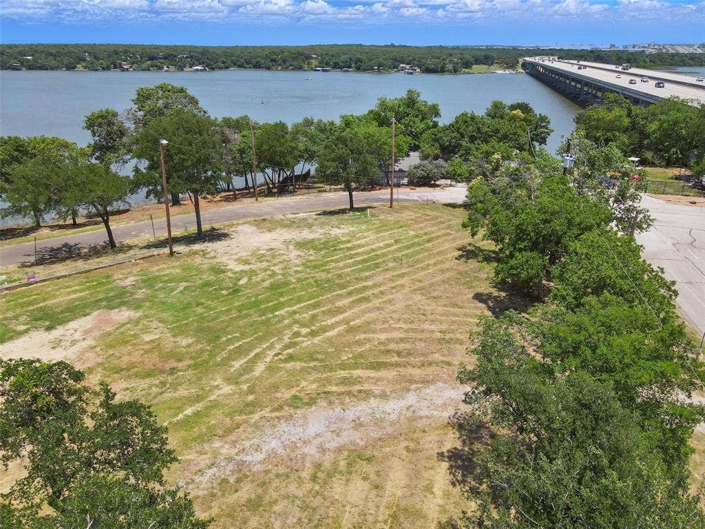 8505 Heron Drive, Fort Worth, TX 76108 Aerial view of a large body of water