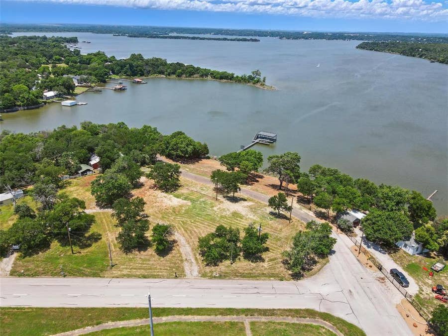 Property photo for 8501 Heron Drive, Fort Worth, TX