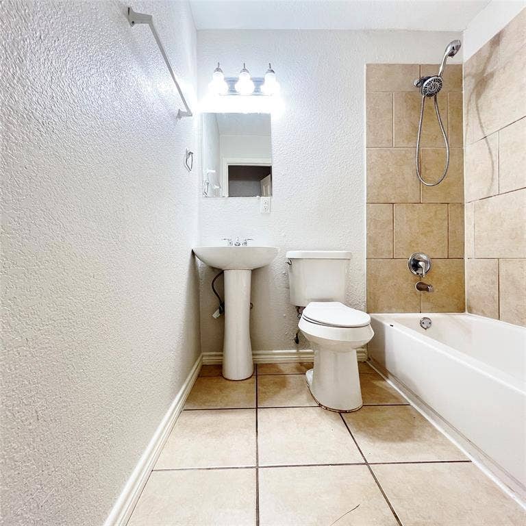 2310 Healey Drive, Dallas, TX 75228 2310 Healey Drive, Dallas, TX 75228