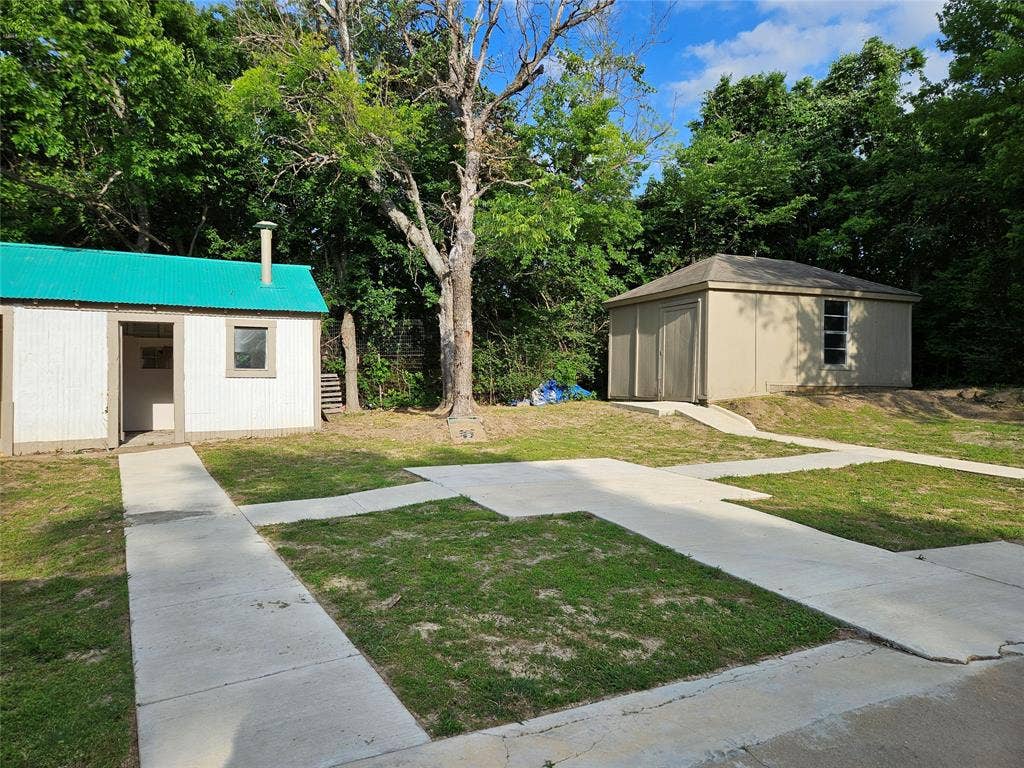 234 E FORK Road, Sunnyvale, TX 75182 234 E FORK Road, Sunnyvale, TX 75182