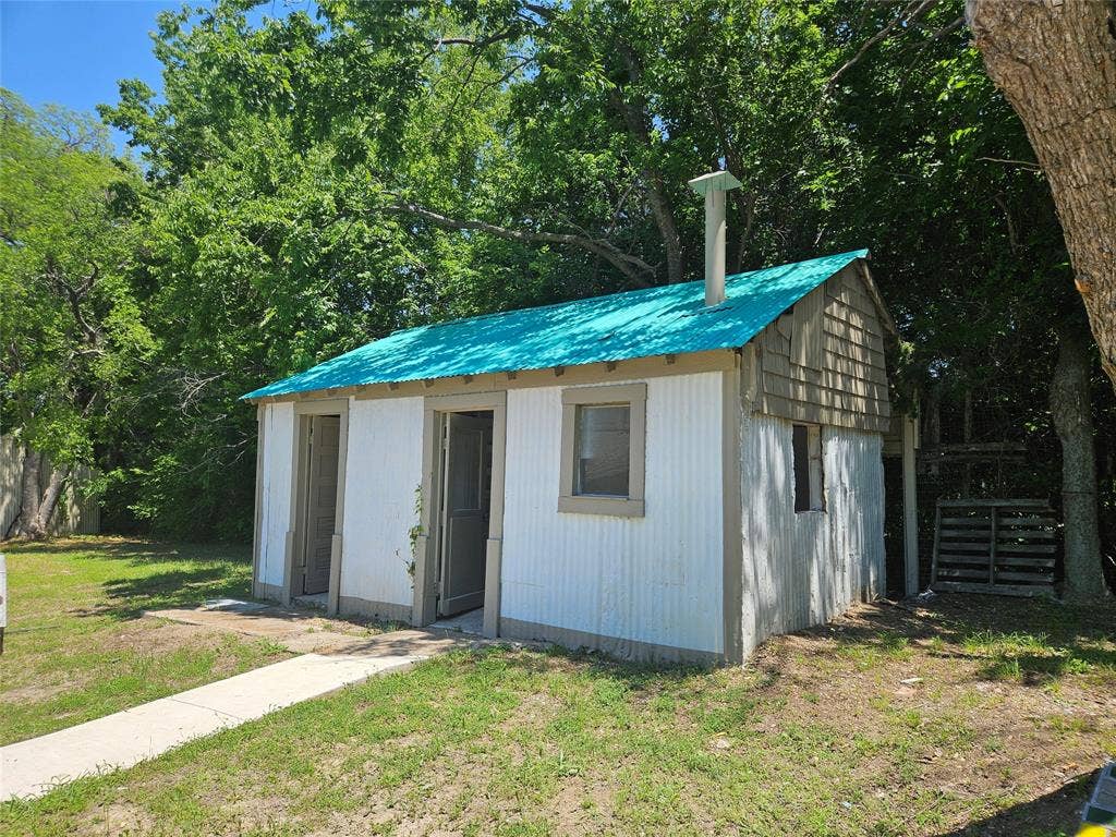 234 E FORK Road, Sunnyvale, TX 75182 234 E FORK Road, Sunnyvale, TX 75182