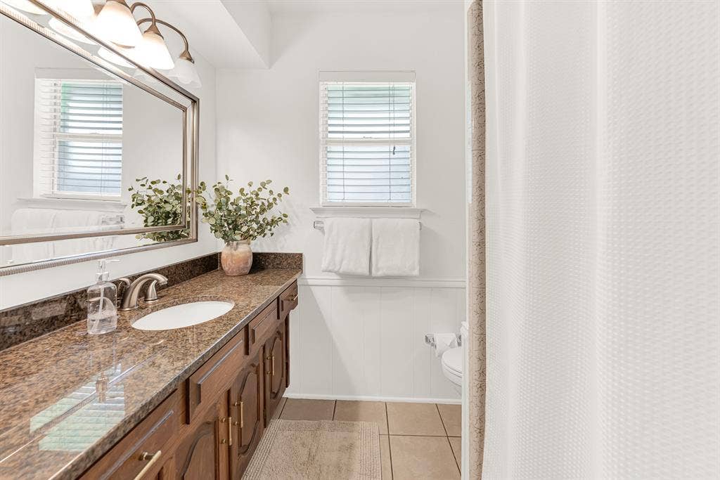 2814 Forest Grove Drive, Richardson, TX 75080 2814 Forest Grove Drive, Richardson, TX 75080