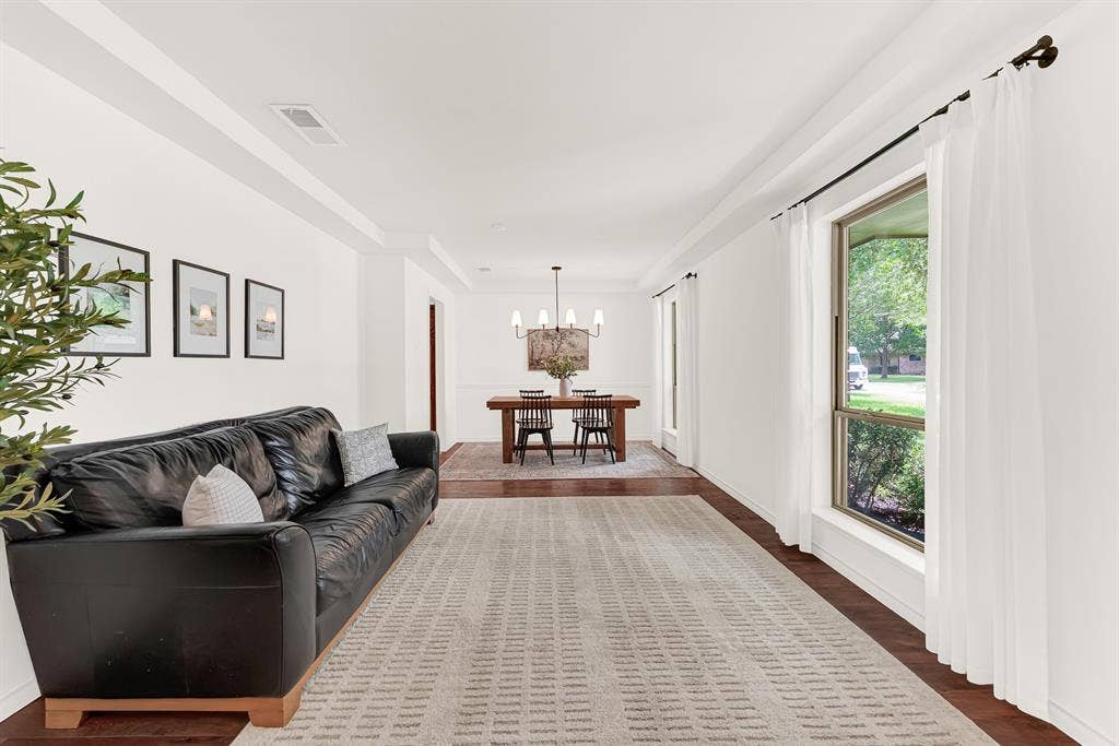 2814 Forest Grove Drive, Richardson, TX 75080 2814 Forest Grove Drive, Richardson, TX 75080