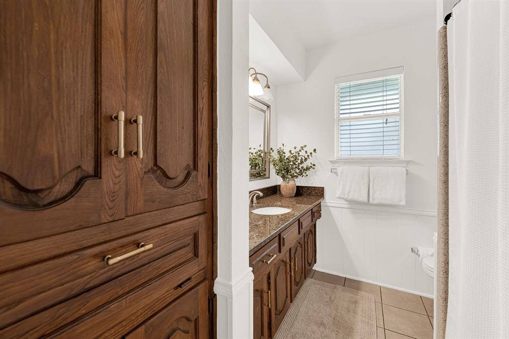 2814 Forest Grove Drive, Richardson, TX 75080 2814 Forest Grove Drive, Richardson, TX 75080