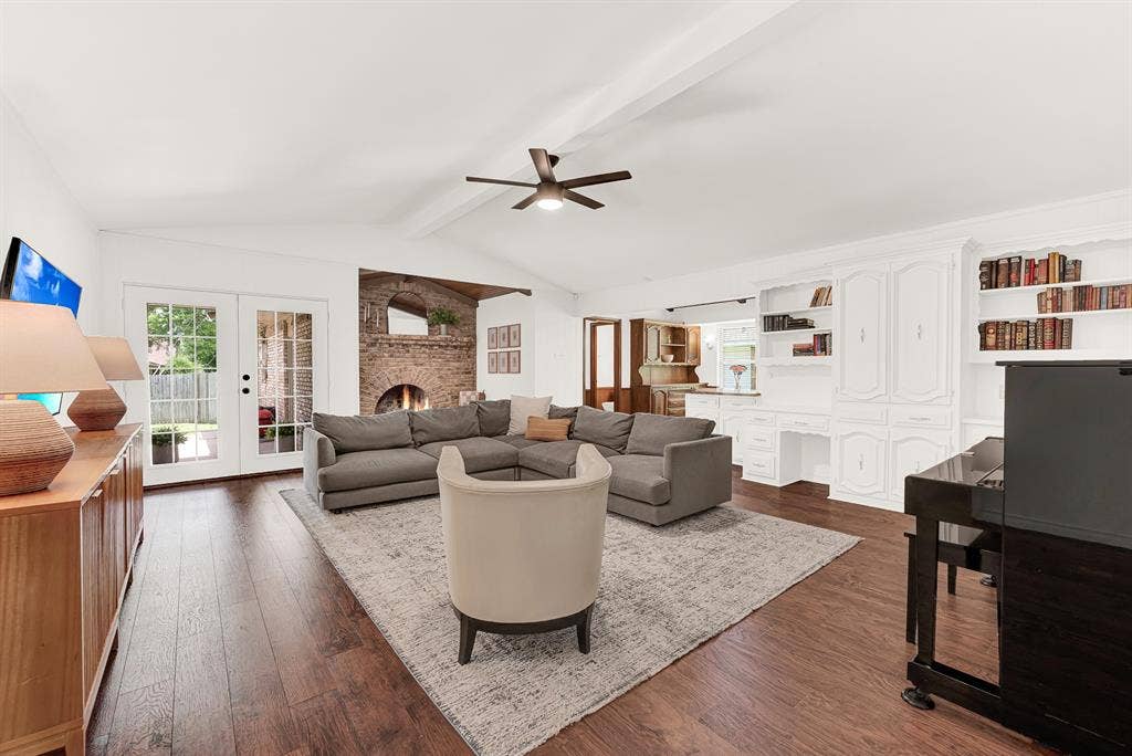 2814 Forest Grove Drive, Richardson, TX 75080 2814 Forest Grove Drive, Richardson, TX 75080