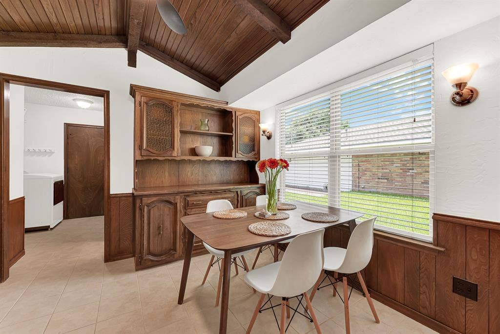 2814 Forest Grove Drive, Richardson, TX 75080 2814 Forest Grove Drive, Richardson, TX 75080