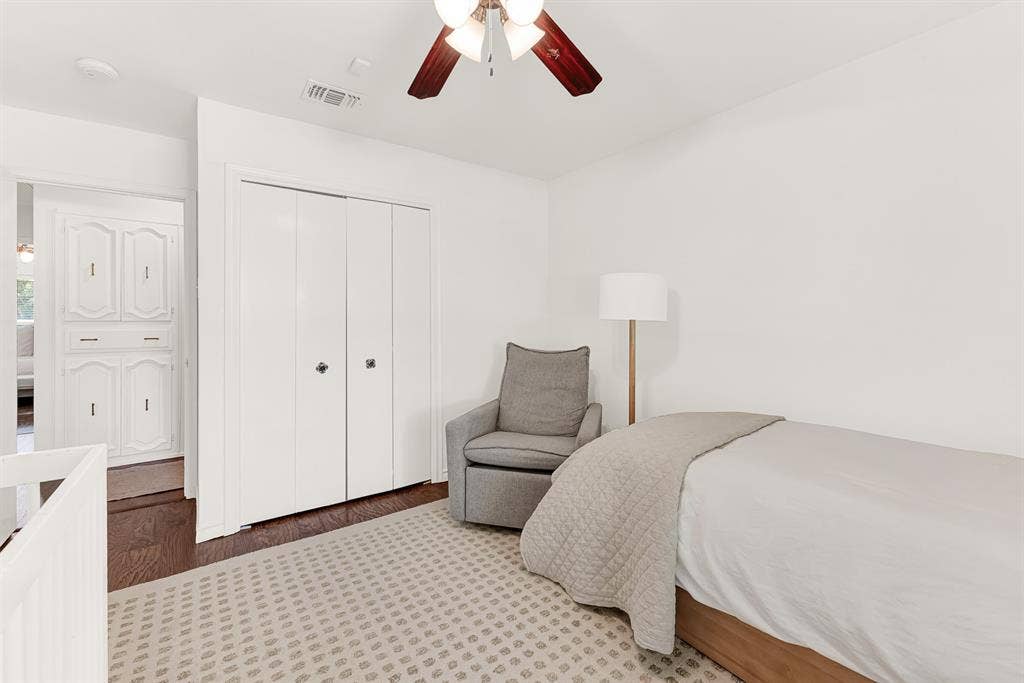 2814 Forest Grove Drive, Richardson, TX 75080 2814 Forest Grove Drive, Richardson, TX 75080