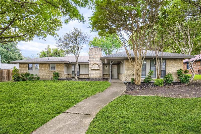Property photo for 1724 Midcrest Drive, Plano, TX