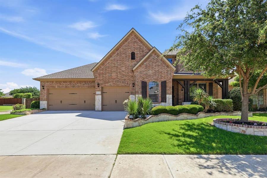 Property photo for 15324 Duck Creek Court, Fort Worth, TX
