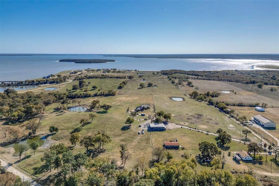 Property photo for 15675 County Road 4024, Kemp, TX