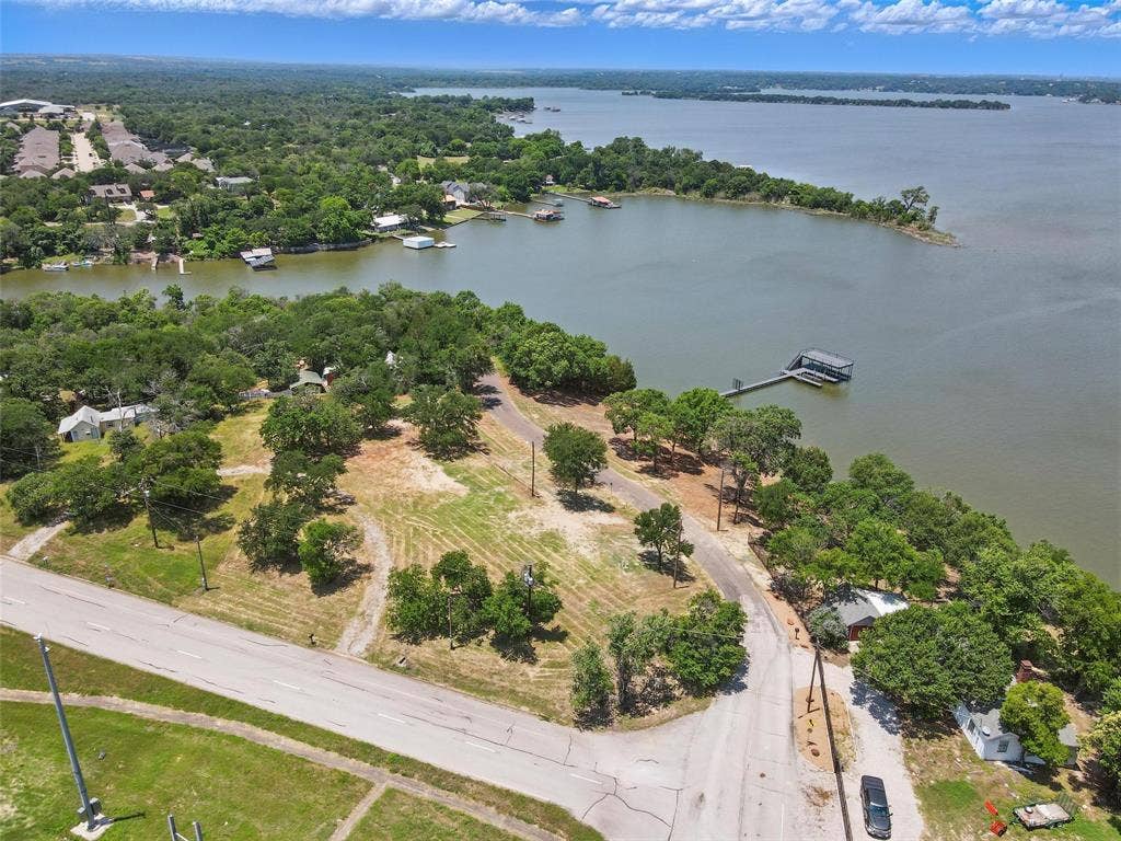 8501 A Heron Drive, Fort Worth, TX 76108 Aerial view of a large body of water