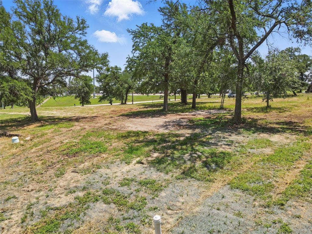 8501 A Heron Drive, Fort Worth, TX 76108 View of yard