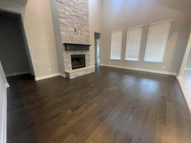 321 Equestrian Drive, Waxahachie, TX 75165 321 Equestrian Drive, Waxahachie, TX 75165