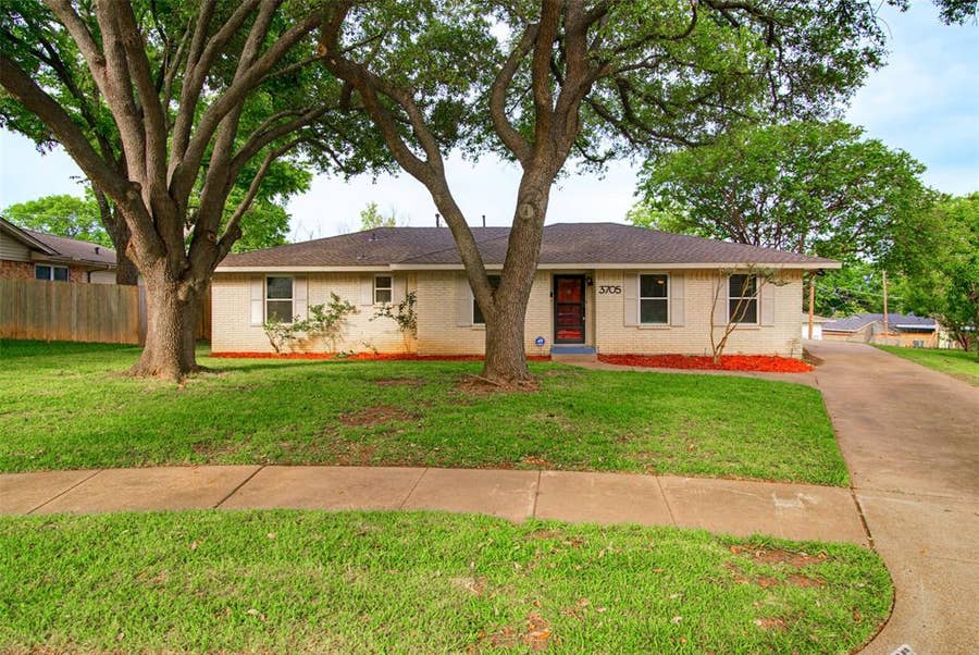 Property photo for 3705 Tulane Circle, Garland, TX