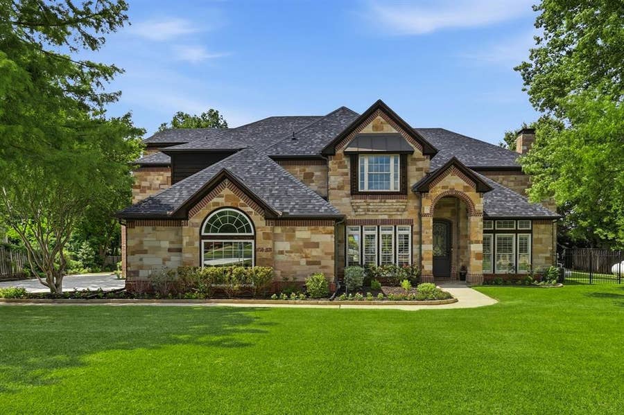 Property photo for 210 Canyon Oaks Drive, Argyle, TX