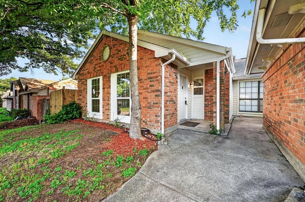 428 Dollins Street, Cedar Hill, TX 75104 428 Dollins Street, Cedar Hill, TX 75104