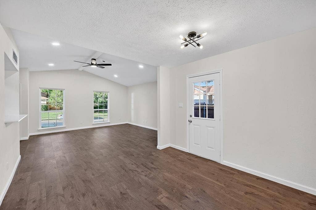 428 Dollins Street, Cedar Hill, TX 75104 428 Dollins Street, Cedar Hill, TX 75104