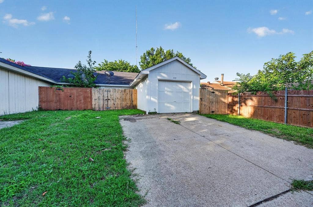 428 Dollins Street, Cedar Hill, TX 75104 428 Dollins Street, Cedar Hill, TX 75104