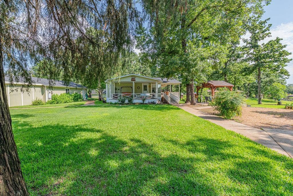 210 Victor Court, Trinidad, TX 75163 210 Victor Court, Trinidad, TX 75163