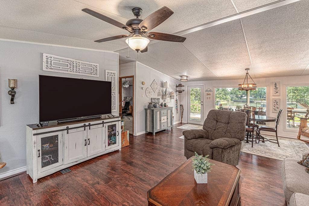 210 Victor Court, Trinidad, TX 75163 210 Victor Court, Trinidad, TX 75163