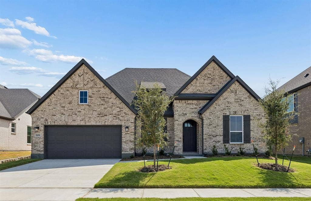 509 Apricot Court, Forney, TX 75126 NEW CONSTRUCTION: Beautiful one-story home available