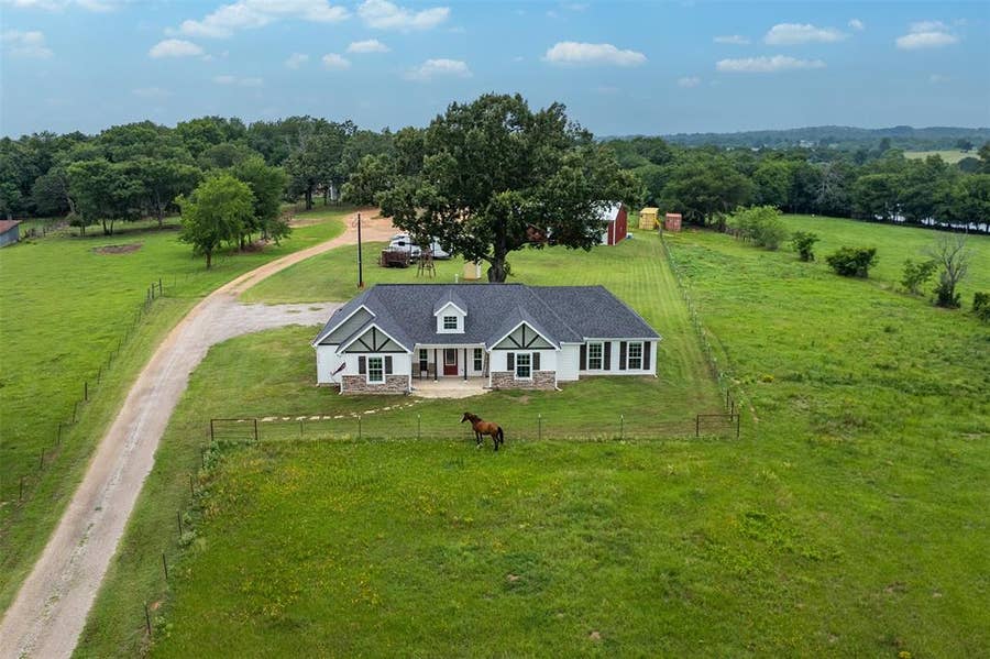 Property photo for 8998 Fm 59, Athens, TX