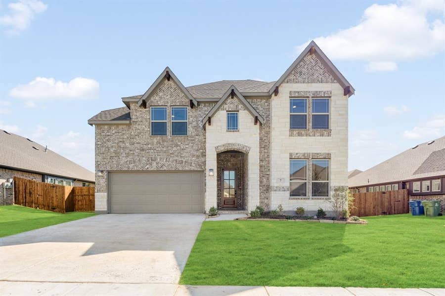 Property photo for 7 Grouse Circle, Sanger, TX