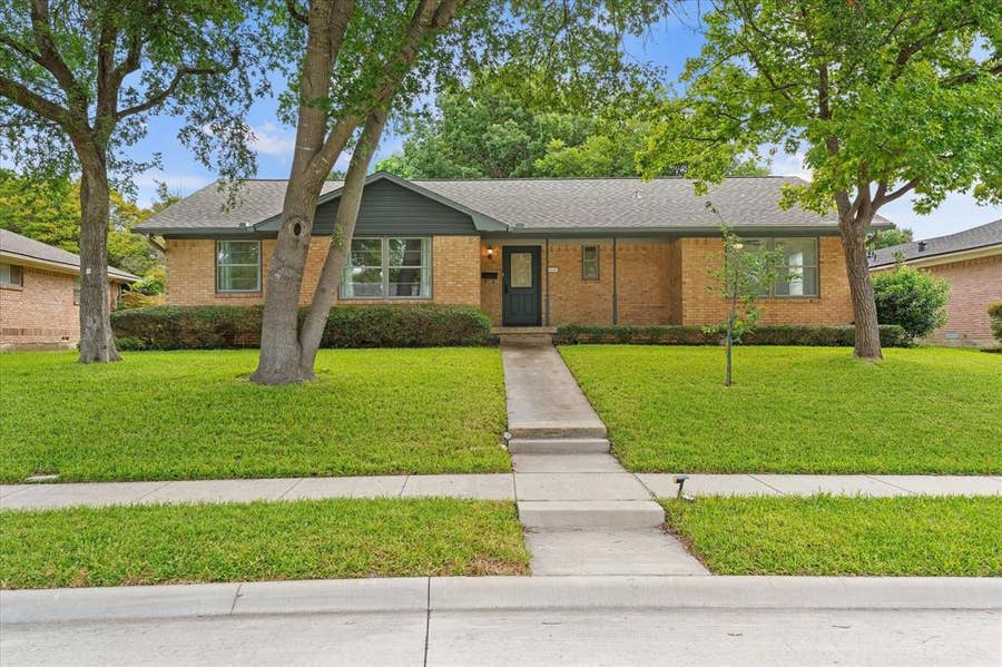 Property photo for 3406 Ridgedale Drive, Garland, TX