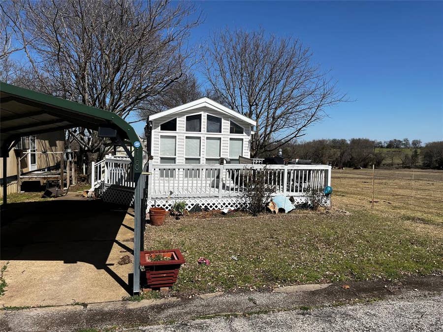 Property photo for 3130 E Parkerville Road, #18, Lancaster, TX