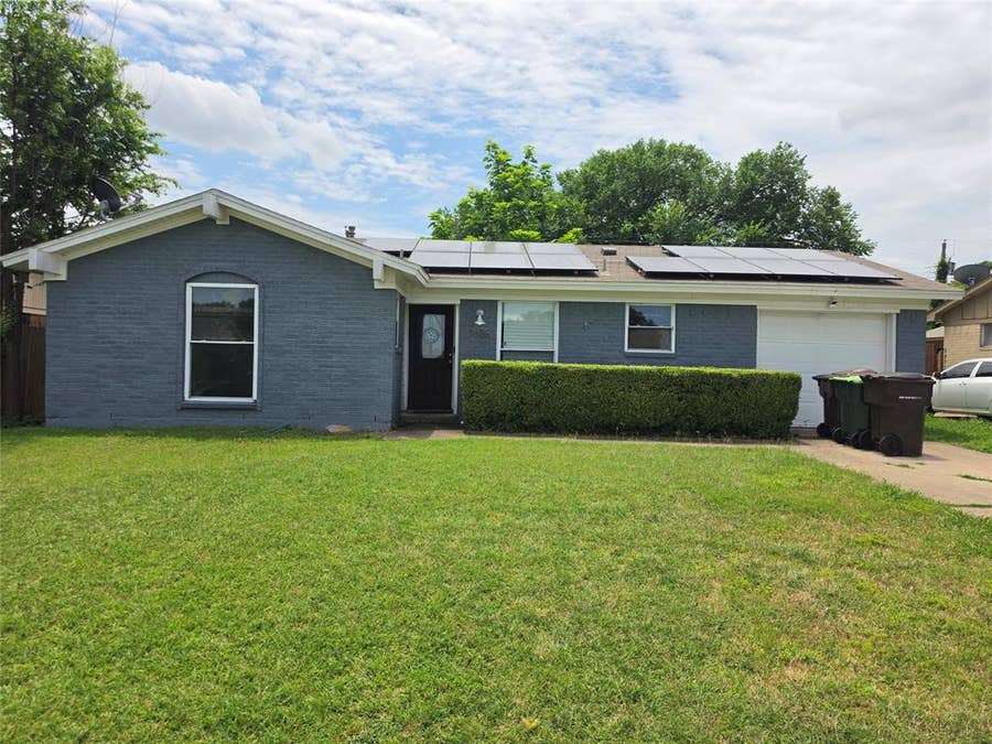 Property photo for 1628 Japonica Lane, Plano, TX